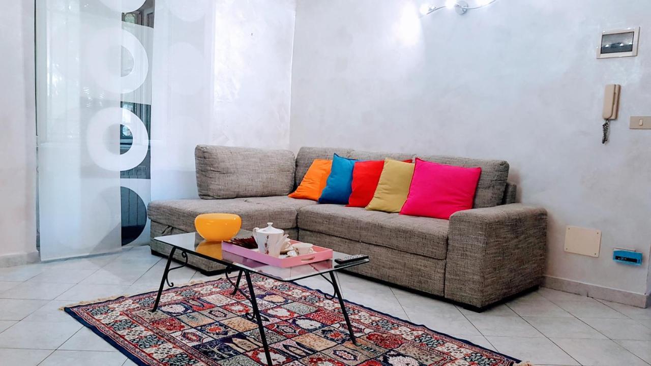 Appuntamento Al Porto Villa Savona Bagian luar foto