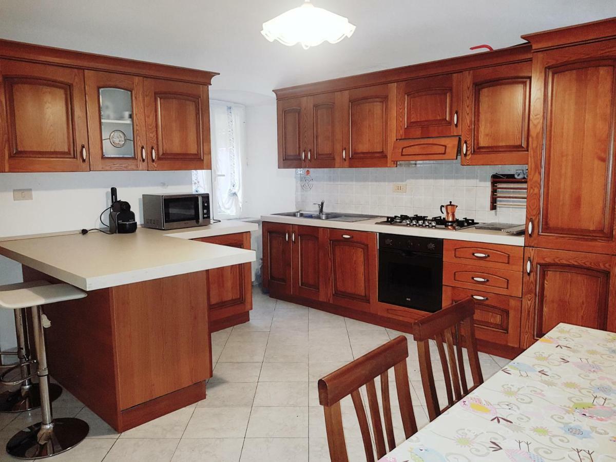 Appuntamento Al Porto Villa Savona Bagian luar foto