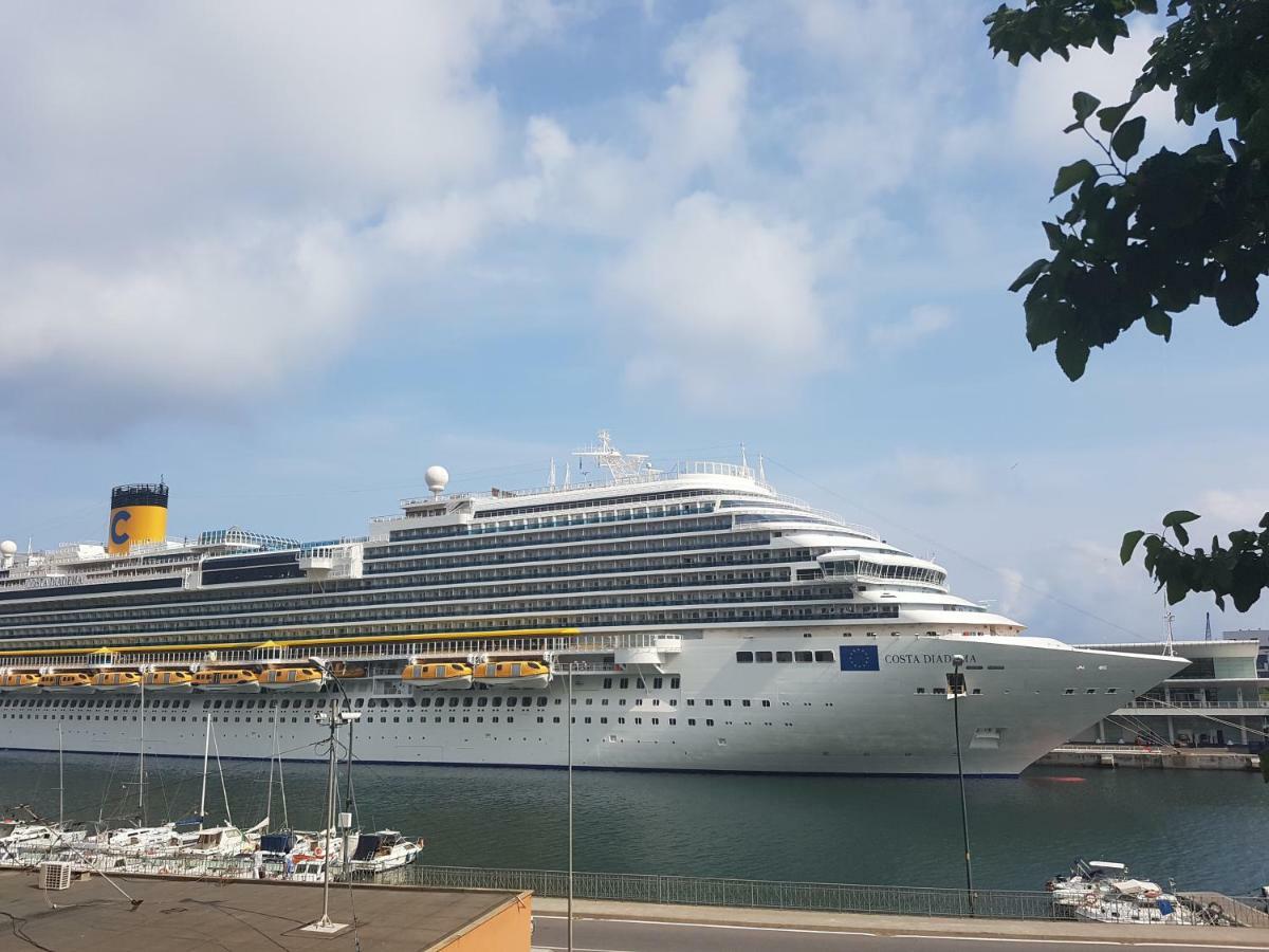 Appuntamento Al Porto Villa Savona Bagian luar foto